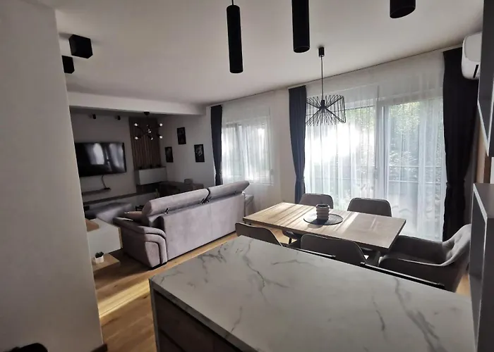 Centar Park Lux Apartamento